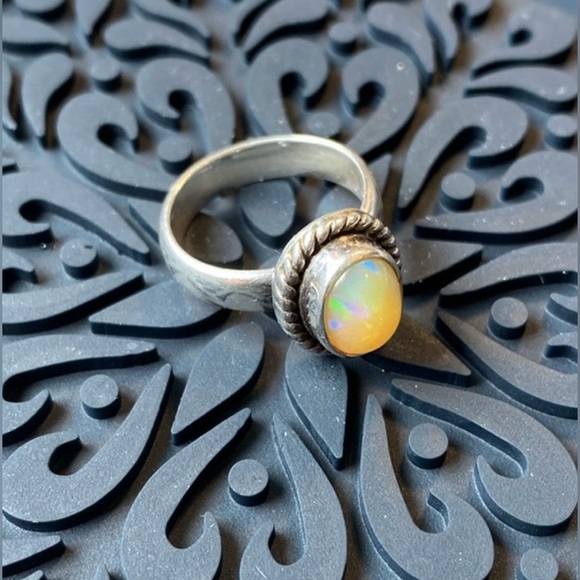 Genuine Ethiopian Opal Gemstone Ring, 925 Sterling Silver - Picture 13 of 16